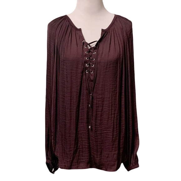 Jennifer Lopez plum colored silky feeling top with laced front - Picture 1 of 10